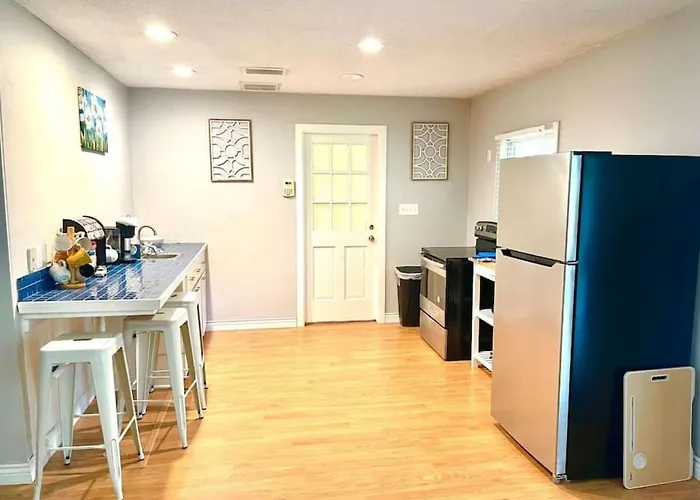 Town And Country Hideaway Tallahassee