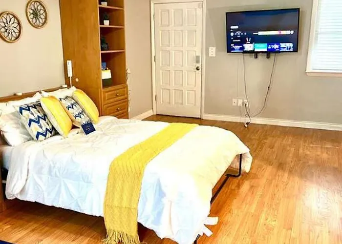 Town And Country Hideaway Holiday home *
